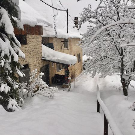 Bed and Breakfast Les Means Meolans-Revel Екстер'єр фото