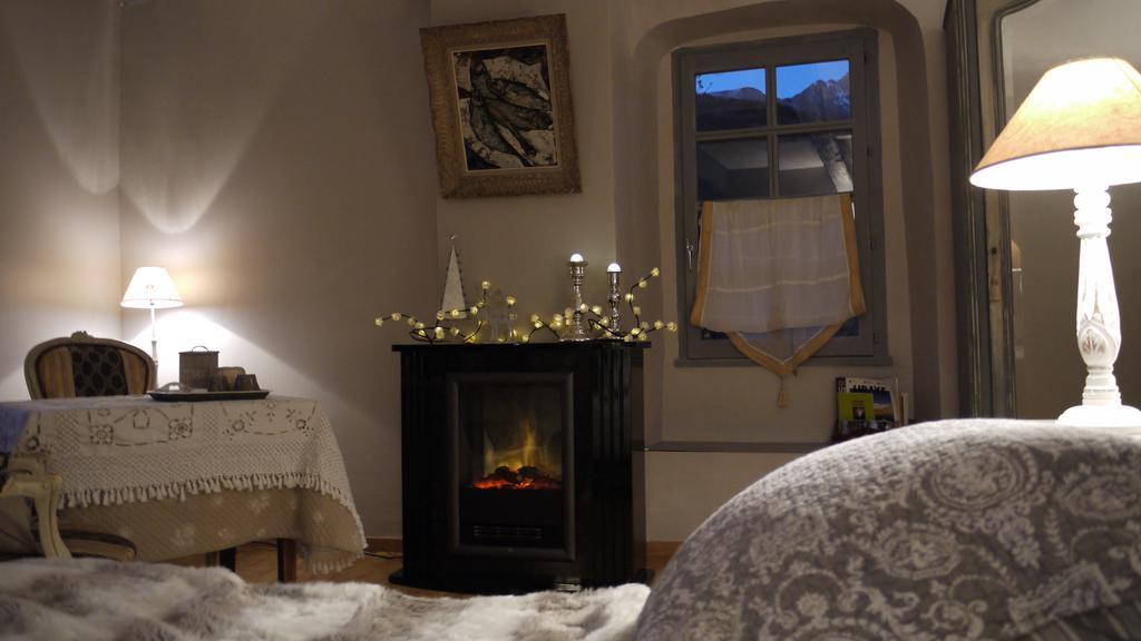 Bed and Breakfast Les Means Meolans-Revel Екстер'єр фото