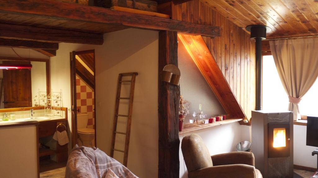 Bed and Breakfast Les Means Meolans-Revel Номер фото