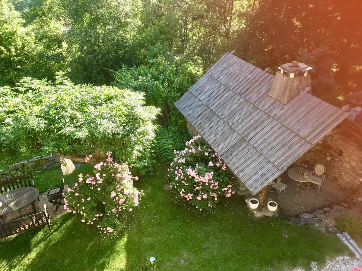 Bed and Breakfast Les Means Meolans-Revel Екстер'єр фото